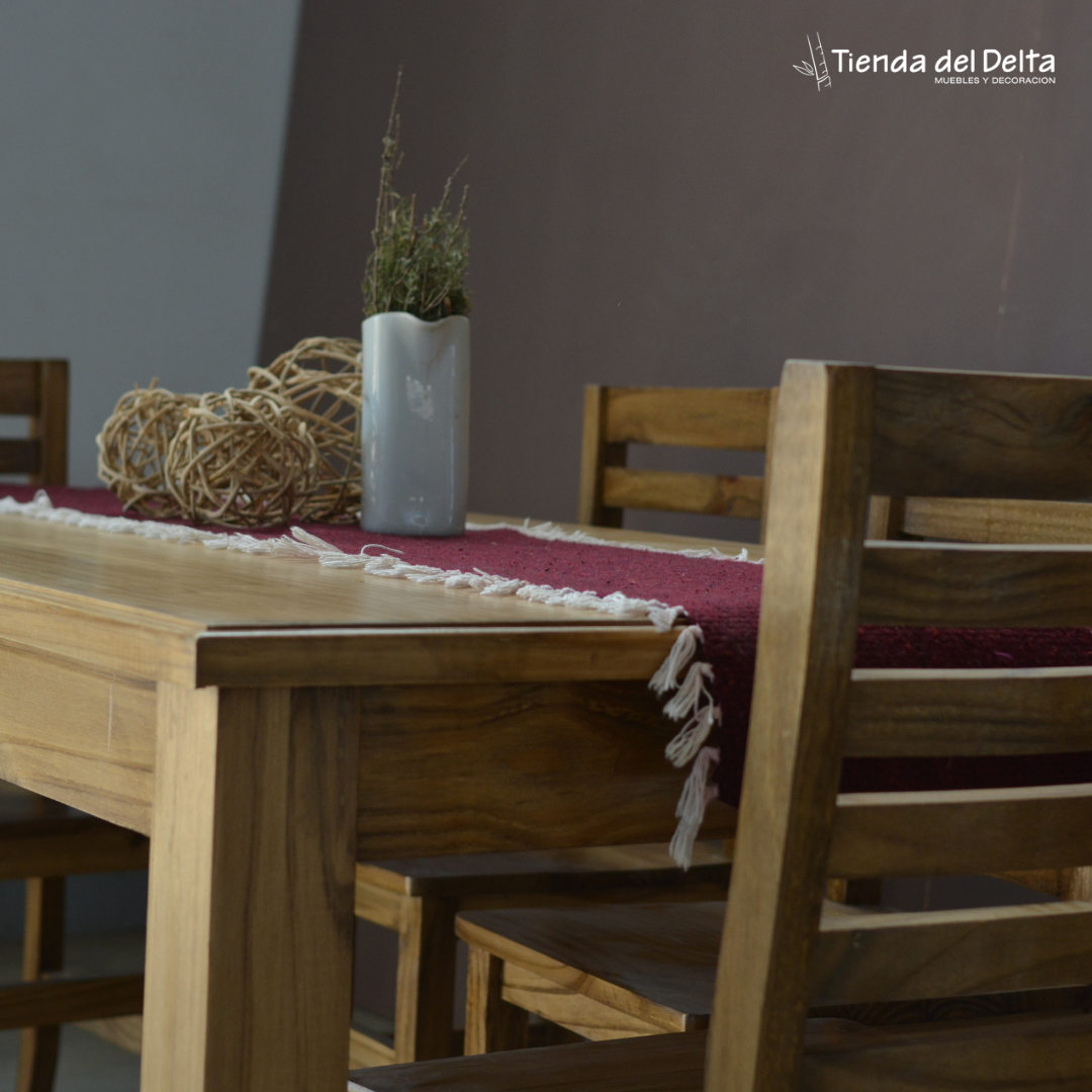 MESA COM ENCHAPADA X 1.60