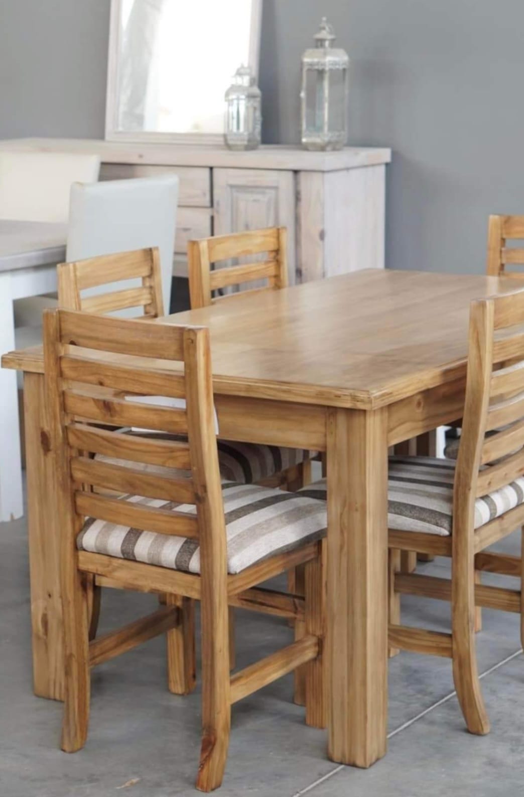 SILLA CON TAPA CHENILLE